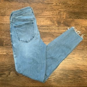 Old Navy Rockstar Mid-Rise skinny jeans
